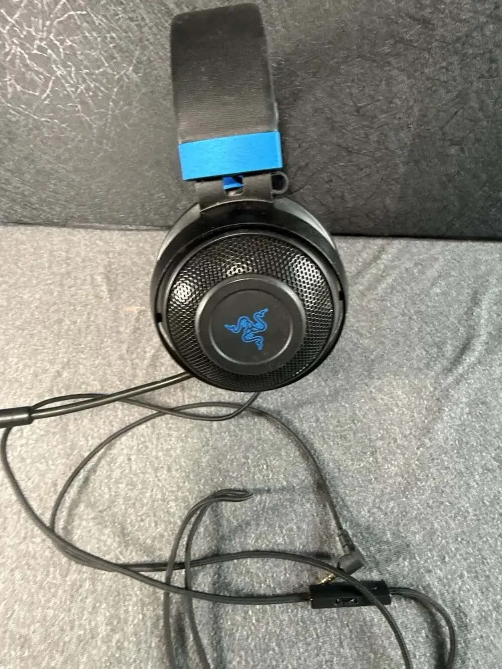Razer Kraken Wired Gaming Headset Black and Blue